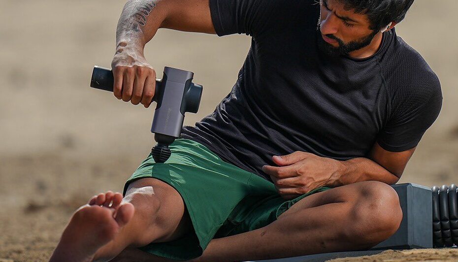 5 REASONS RUNNERS SHOULD BUY A MASSAGE GUN