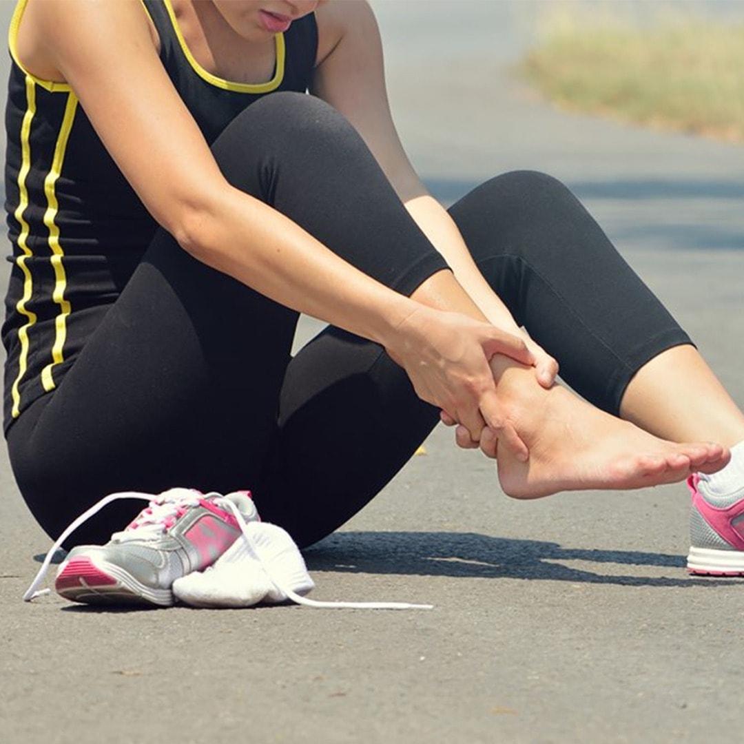 ACUTE SOFT TISSUE INJURIES: STRAINS, SPRAINS, AND CONTUSIONS